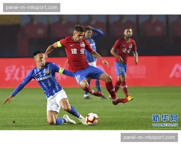 VAR长时间审核后确认进球有效，河南队2-1再度领先。